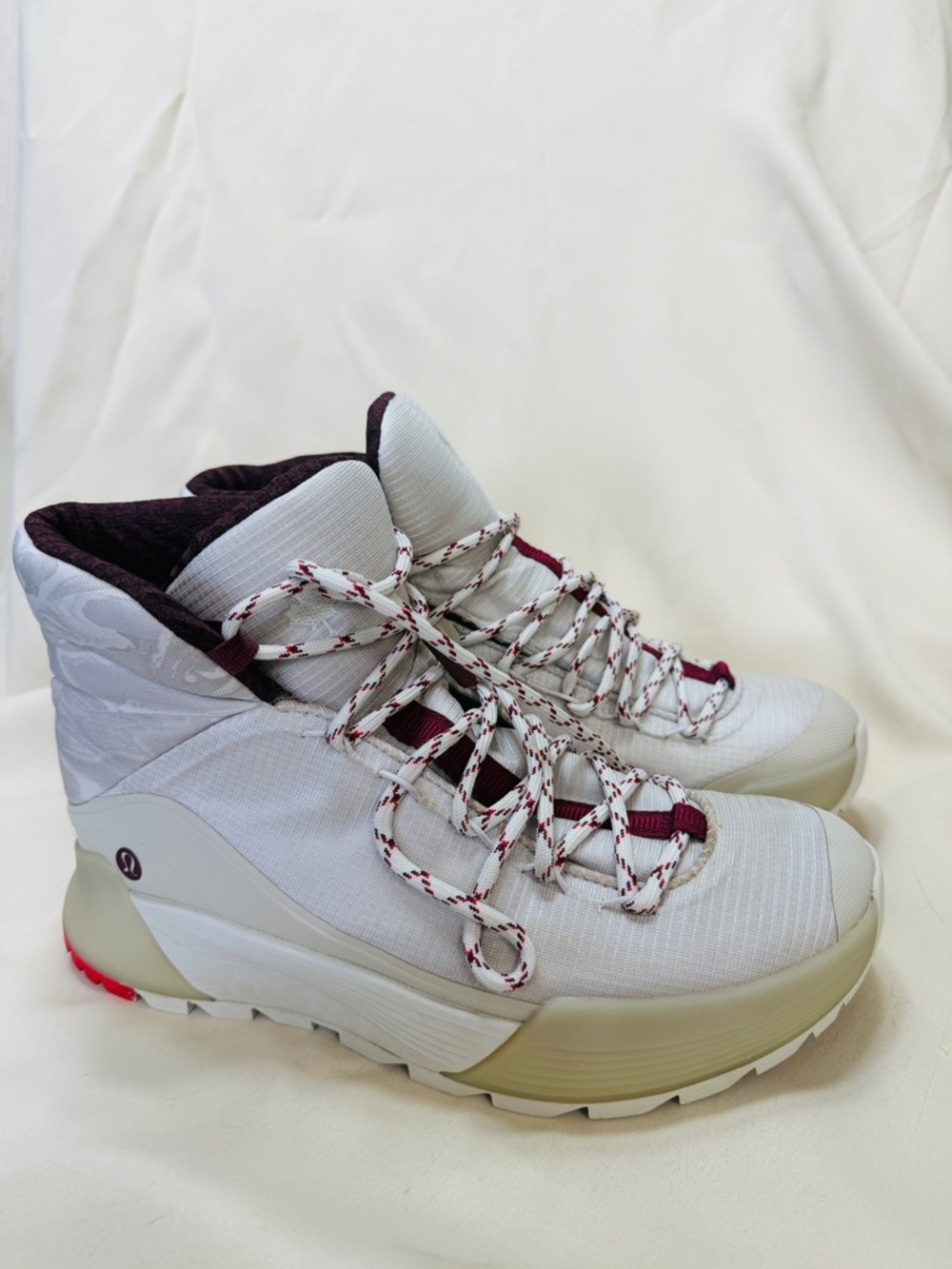 Lululemon Team Canada olympics closing ceremony Shoe Size 9 boots